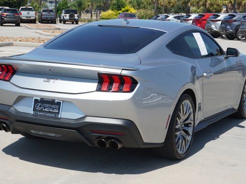 Used 2024 Ford Mustang GT Premium RWD image 6
