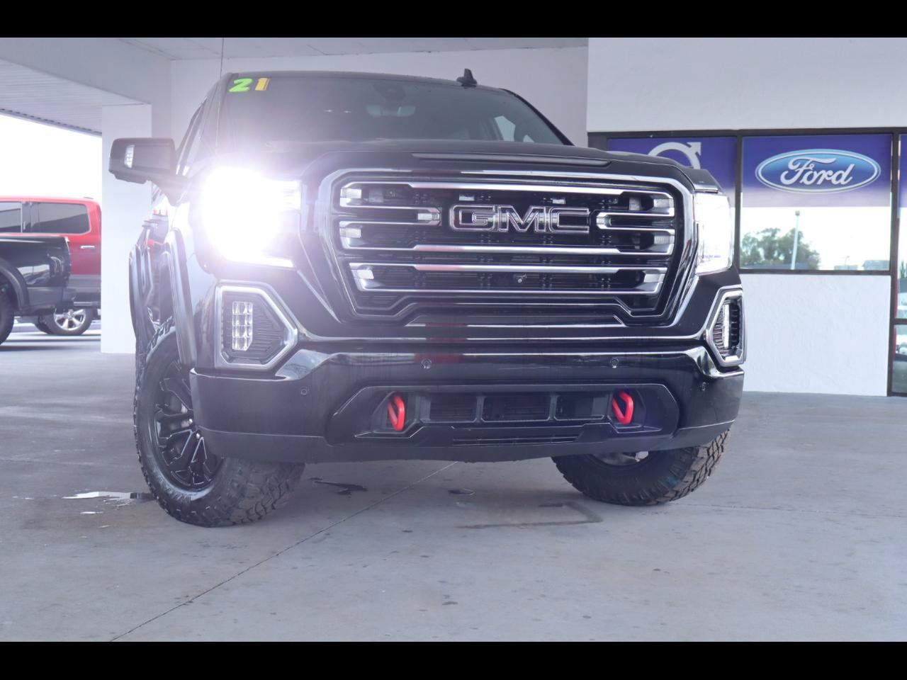 Used 2021 GMC Sierra 1500 AT4 w/ AT4 Premium Package AWD/4WD image 1