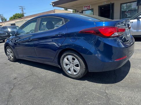 Used 2016 Hyundai Elantra SE FWD image 5