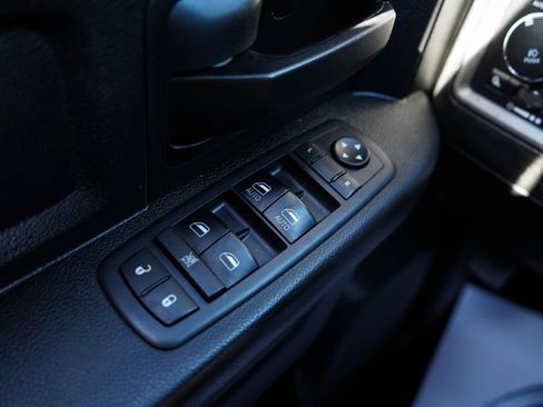 Used 2019 RAM 1500 Express w/ Express Value Package AWD/4WD image 28