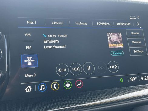 Used 2022 Buick Envision Essence w/ Safety Package FWD image 27