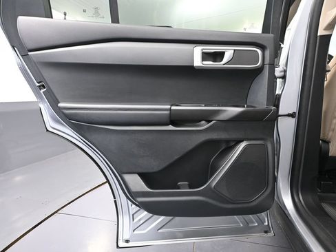 Used 2022 Ford Explorer 4WD image 35