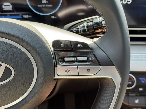 New 2025 Hyundai Elantra Limited w/ Cargo Package image 18