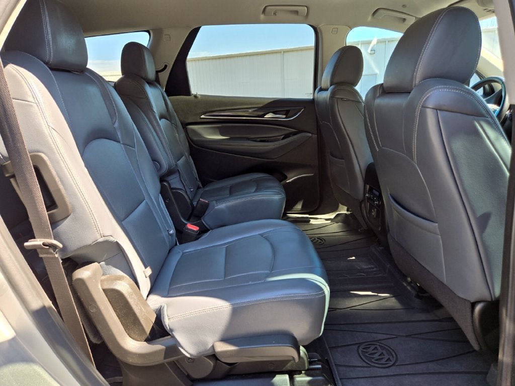 Used 2021 Buick Enclave Essence FWD image 20