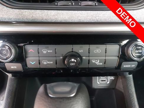 New 2025 Jeep Compass Sport AWD/4WD image 20