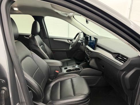 Used 2024 Ford Escape Platinum image 22