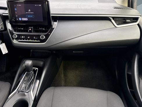 Used 2024 Toyota Corolla LE image 28