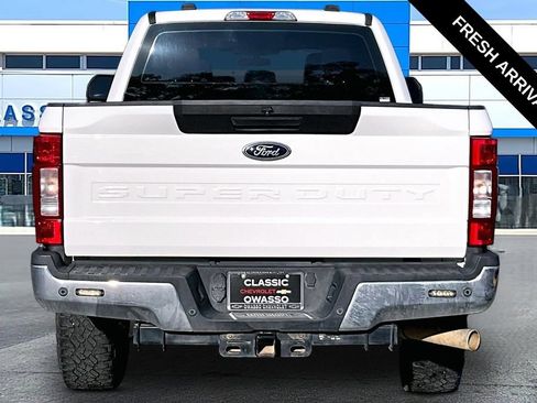 Used 2022 Ford F250 XL w/ Power Equipment Group AWD/4WD image 4