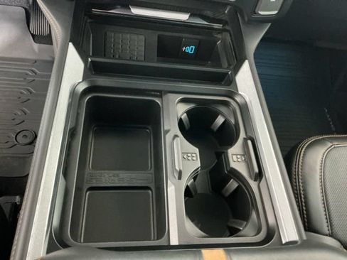 Used 2023 Ford F350 Platinum AWD/4WD image 24