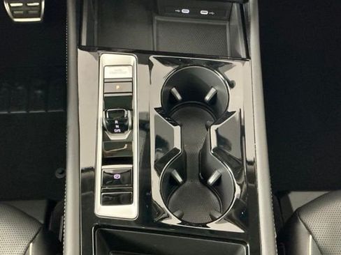 Used 2024 Volkswagen Atlas SEL Premium R-Line AWD/4WD image 23
