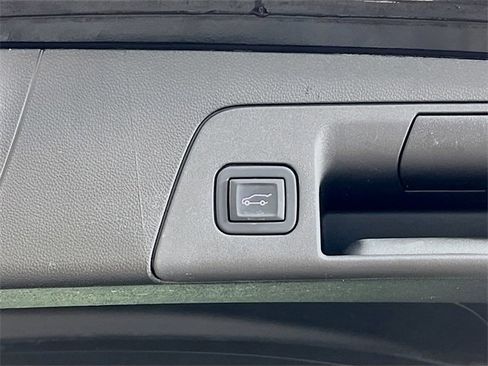 Used 2023 Buick Envision Preferred image 26