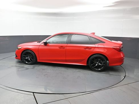 Used 2023 Honda Civic Sport image 3