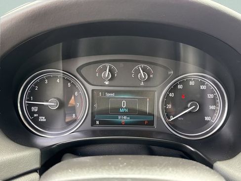 Used 2018 Buick Enclave Essence FWD image 41