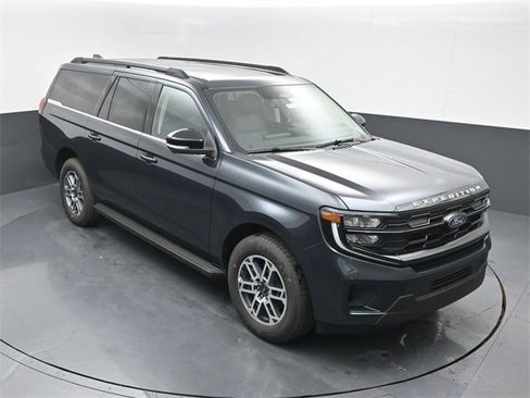 New 2025 Ford Expedition Max Active image 9