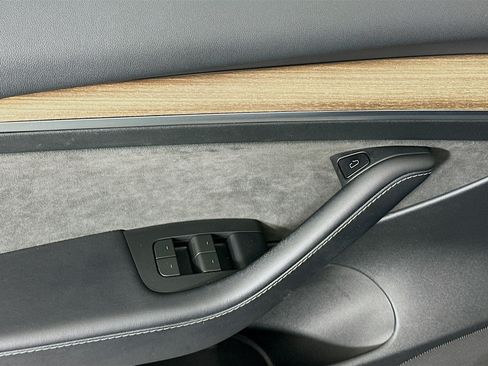 Used 2023 Tesla Model 3 Standard Range RWD image 15