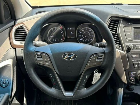 Used 2017 Hyundai Santa Fe Sport image 24