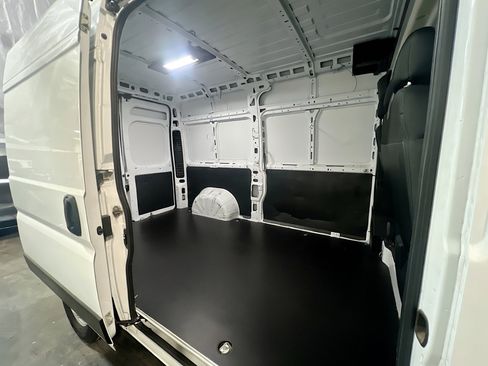 Used 2023 RAM ProMaster 1500 FWD image 17