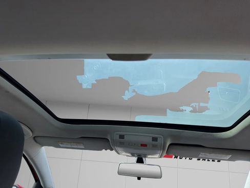 Used 2017 Volkswagen Golf Wolfsburg Edition image 15