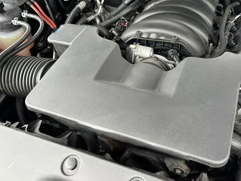 Used 2019 GMC Yukon XL SLT w/ Graphite Performance Edition image 46