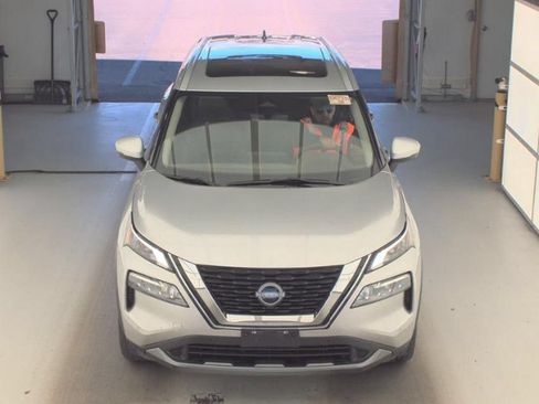 Used 2023 Nissan Rogue SL w/ SL Premium Package AWD/4WD image 2