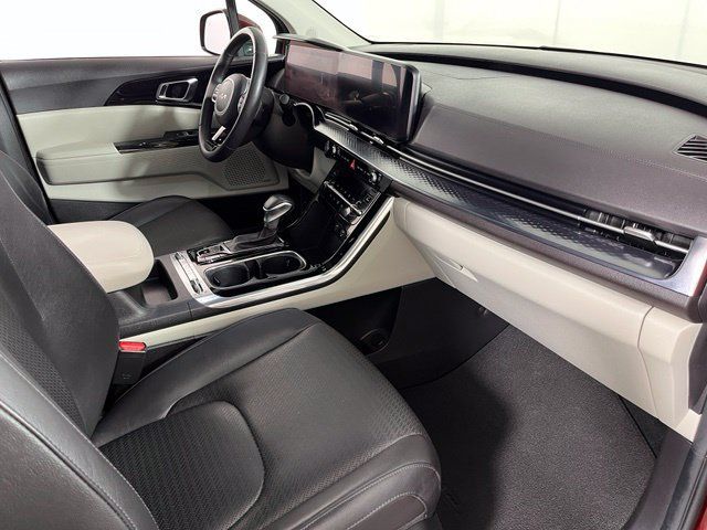 Used 2024 Kia Carnival SX Prestige FWD image 42