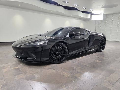 Used 2023 McLaren GT RWD image 1