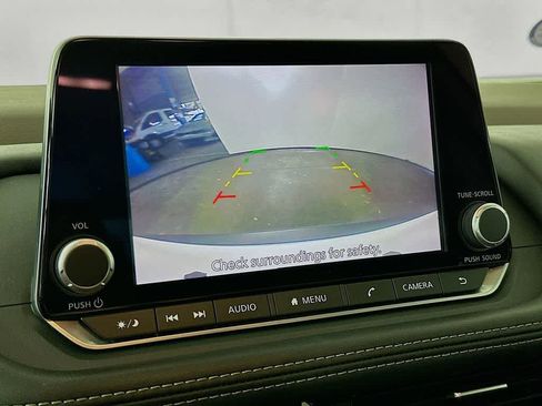 Used 2022 Nissan Rogue SV image 27