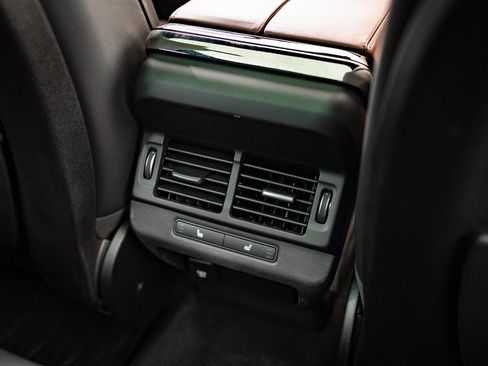 Used 2020 Land Rover Range Rover Evoque R-Dynamic HSE image 35