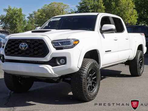 Used 2023 Toyota Tacoma TRD Sport AWD/4WD image 15