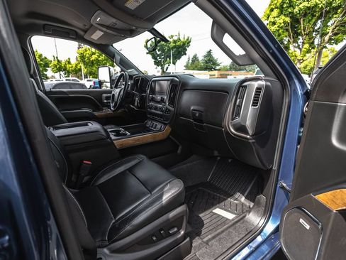 Used 2019 Chevrolet Silverado 2500 LTZ w/ Duramax Plus Package AWD/4WD image 31