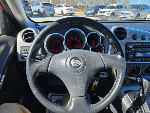 Used 2003 Toyota Matrix XRS image 10