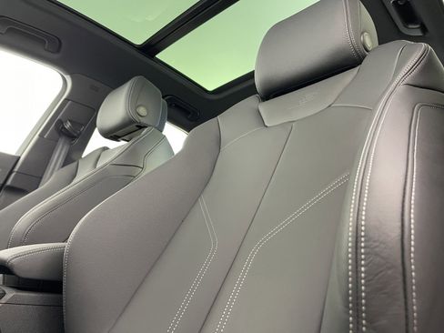 New 2025 Audi Q3 2.0T Premium image 23