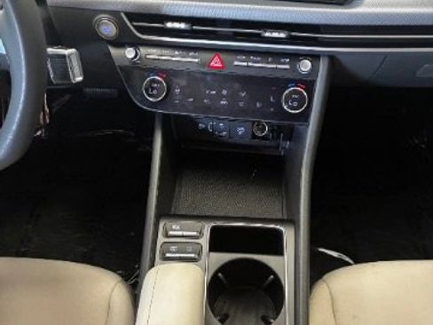 Used 2024 Hyundai Sonata SEL FWD image 25