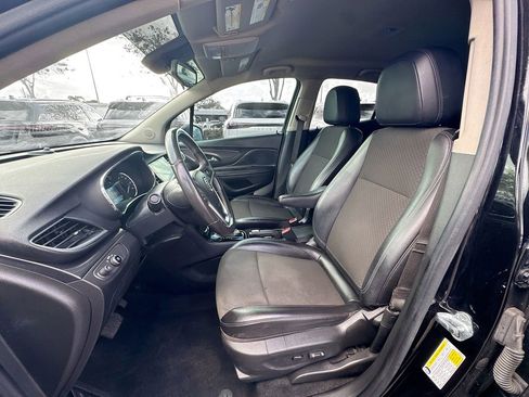 Used 2021 Buick Encore Preferred image 20