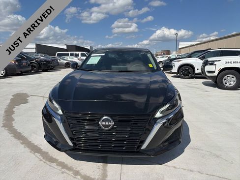 Certified 2025 Nissan Altima 2.5 SV w/ SV Special Edition Package image 2