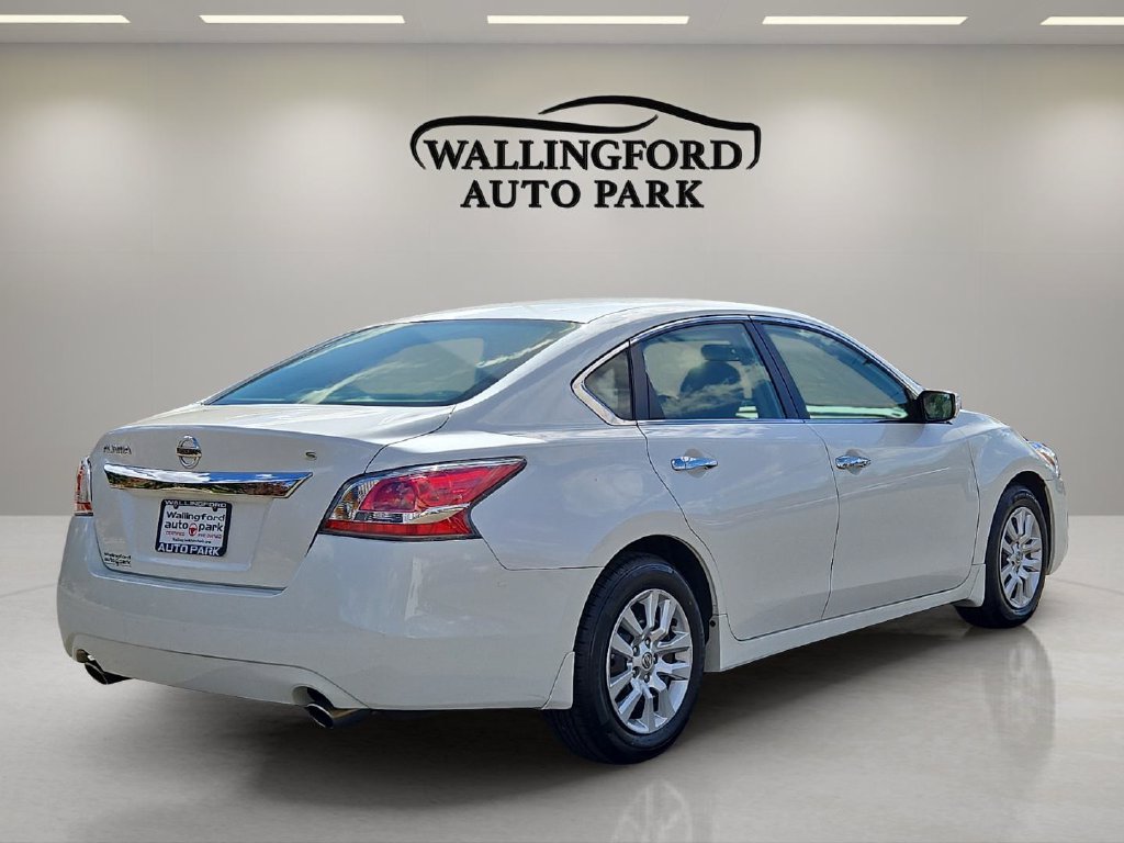 Used 2015 Nissan Altima 2.5 S w/ Power Driver Seat Package FWD image 4