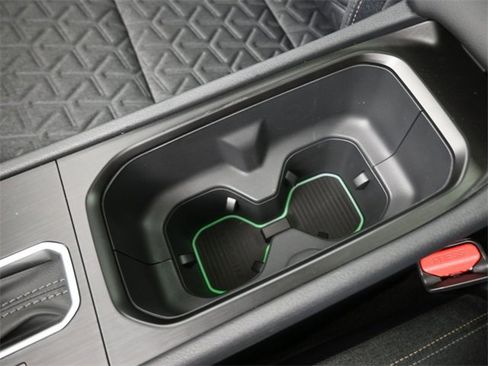 New 2026 Nissan Kicks SV w/ SV Premium Package image 31