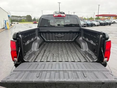 New 2026 Chevrolet Colorado ZR2 w/ Technology Package AWD/4WD image 7