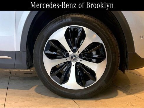 Used 2025 Mercedes-Benz GLA 250 4MATIC image 10