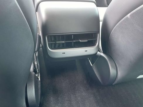 Used 2023 Tesla Model 3 Standard Range RWD image 11