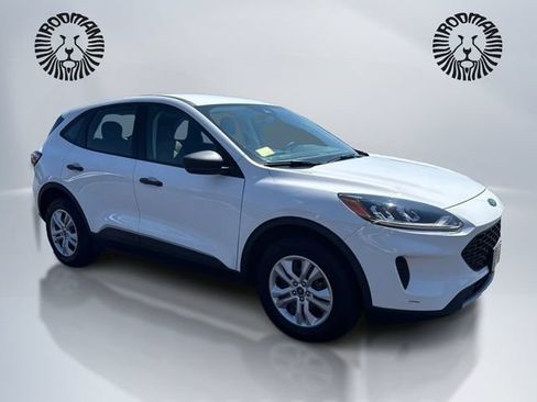 Used 2022 Ford Escape S AWD/4WD image 3