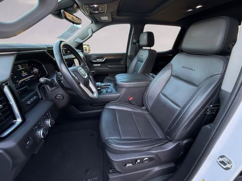Used 2024 GMC Sierra 1500 Denali w/ Denali Reserve Package AWD/4WD image 9