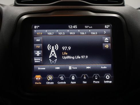 Used 2021 Jeep Renegade Latitude image 25