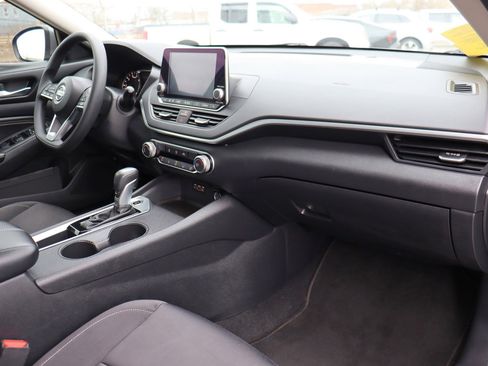 Used 2019 Nissan Altima 2.5 S FWD image 21