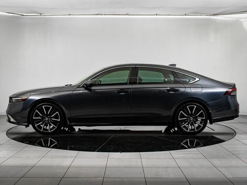 Used 2023 Honda Accord Touring image 5