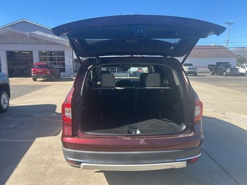 Used 2021 Honda Pilot Touring image 8