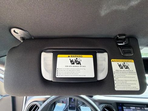 Used 2016 Toyota Tacoma TRD Sport w/ Towing Package AWD/4WD image 49