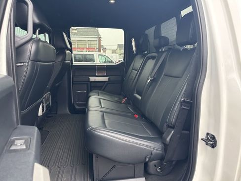 Used 2022 Ford F350 Lariat w/ Black Appearance Package image 6