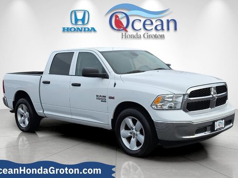 Used 2023 RAM 1500 Classic SLT image 2