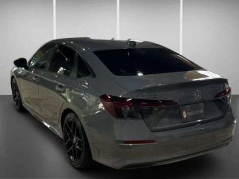 Used 2025 Honda Civic Sport image 9